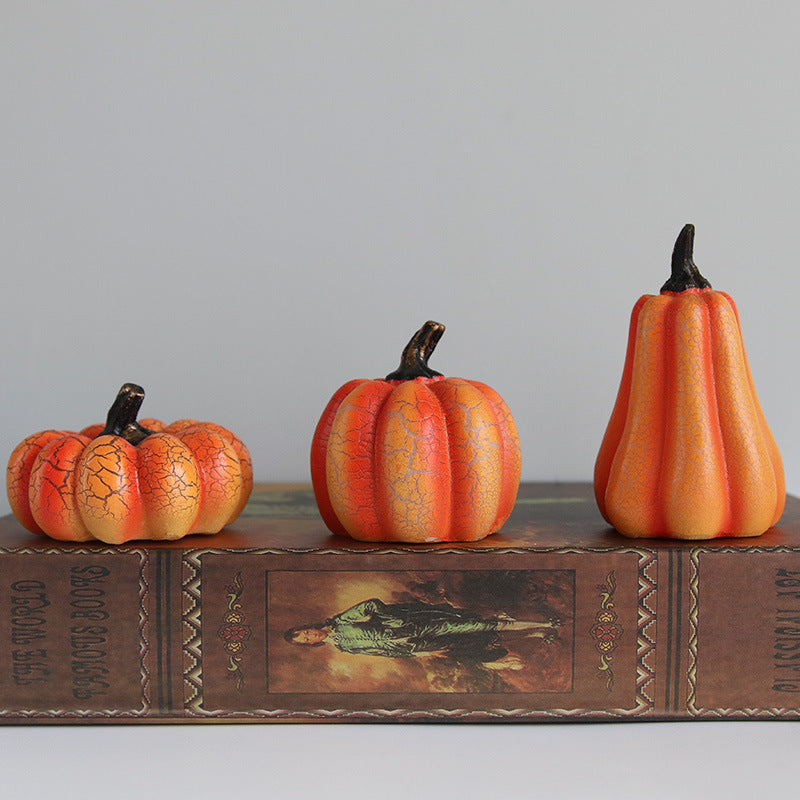 Battery-Powered Pumpkin Lantern - Safe Candlelight Effect Without Fire Risk